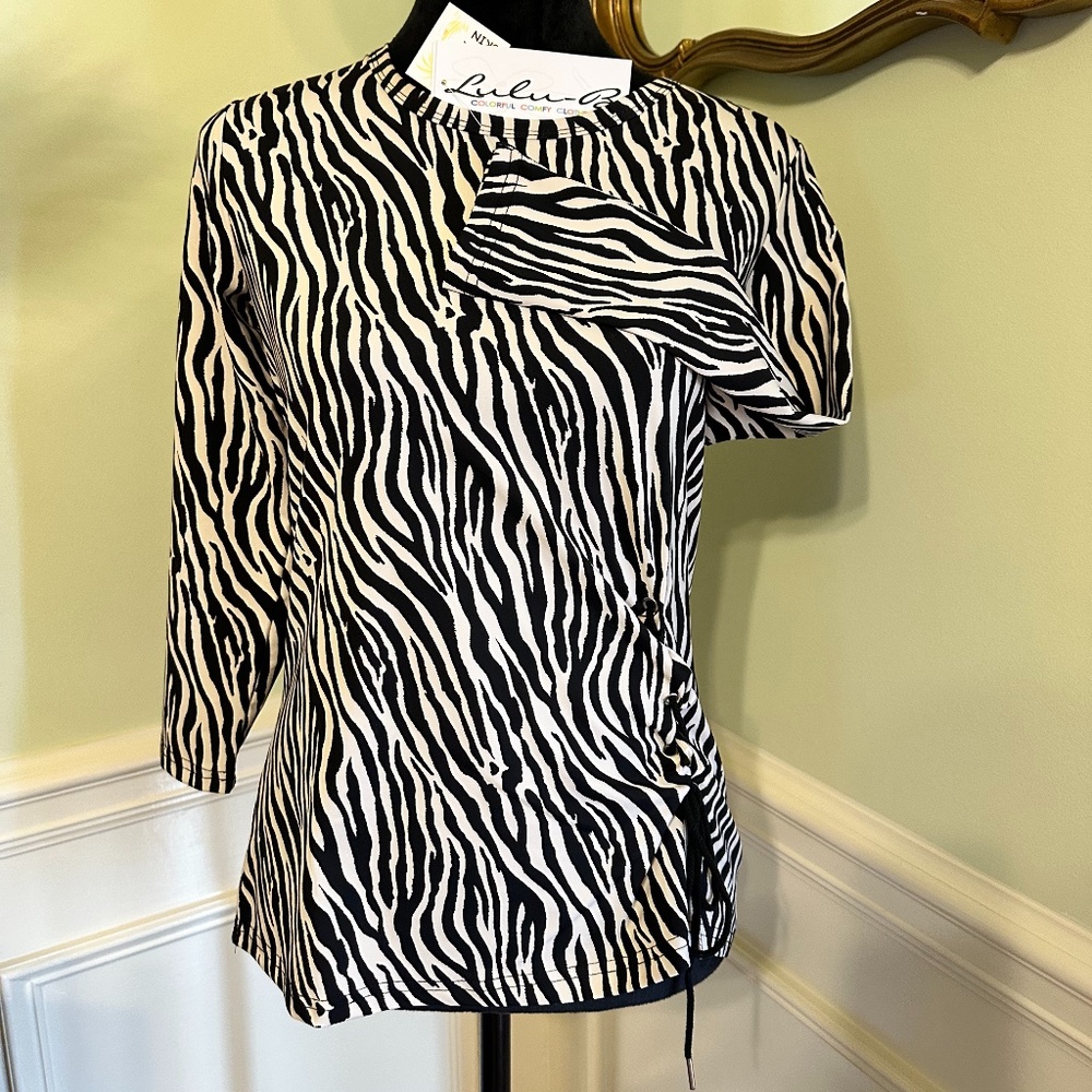 Lulu-B Ladies Top with Animal Print UPF 50+ Protection Size XS (NWT)